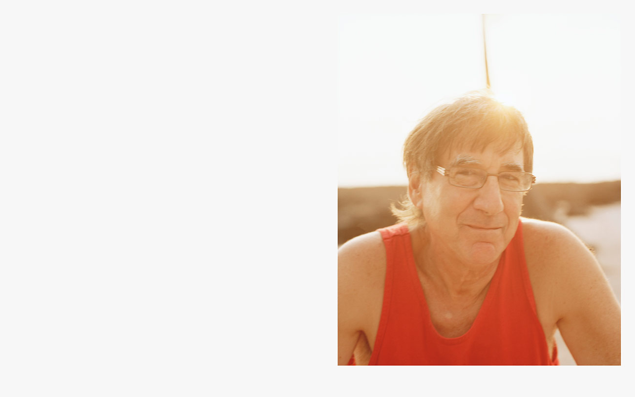 Sterne über Hawaii - Jon Lomberg war als Mitarbeiter von Carl Sagan an der Golden Record maßgeblich beteiligt. Heute engagiert er sich für eine Botschaft auf der New-Horizons-Sonde. www.newhorizonsmessage.com/